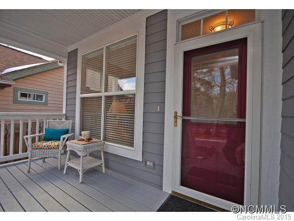 110 Village Greenway - Photo 2