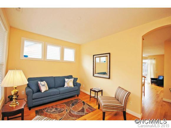110 Village Greenway - Photo 6