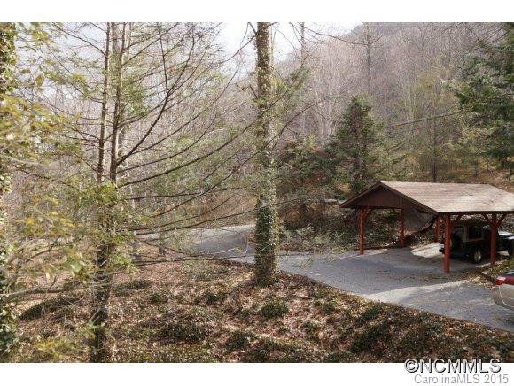 552 Summit Drive - Photo 16