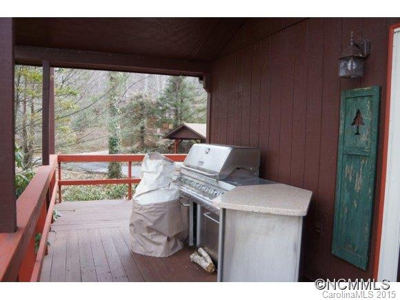 552 Summit Drive - Photo 10