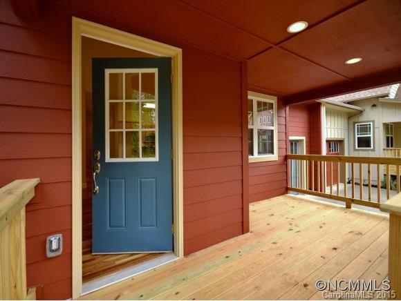 54 SAPLING LANE - Photo 2