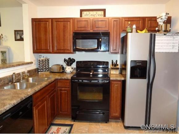 137 THEA LANE - Photo 6
