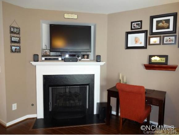 137 THEA LANE - Photo 8