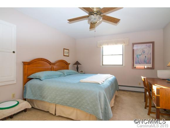 676 Mountain Haven Drive - Photo 14