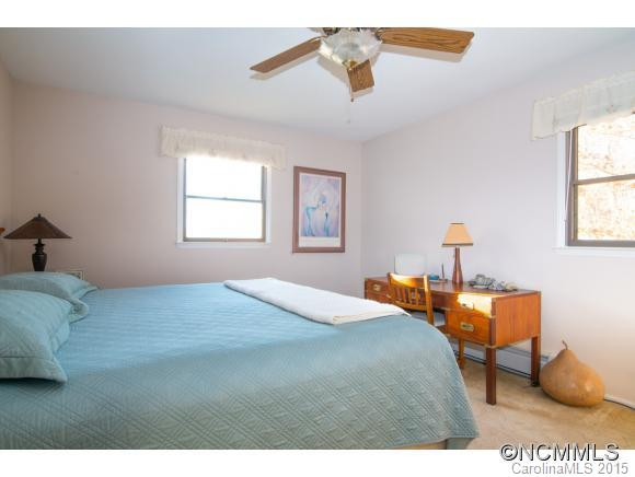 676 Mountain Haven Drive - Photo 15
