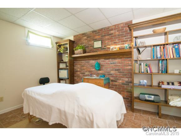 676 Mountain Haven Drive - Photo 18