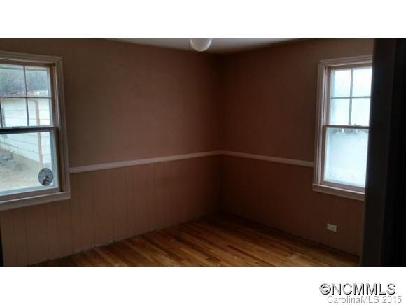 313 Woodlawn Avenue - Photo 9