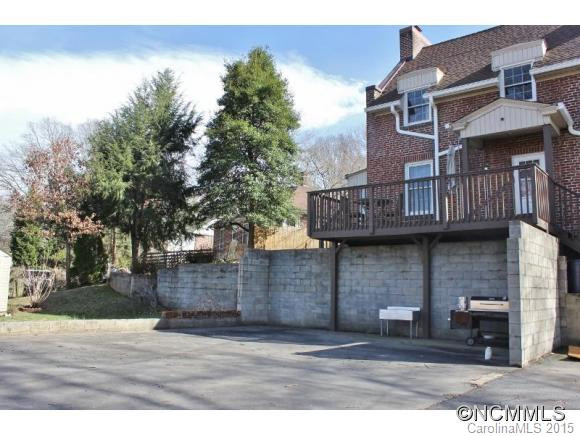 2 Enka Pine Street - Photo 14