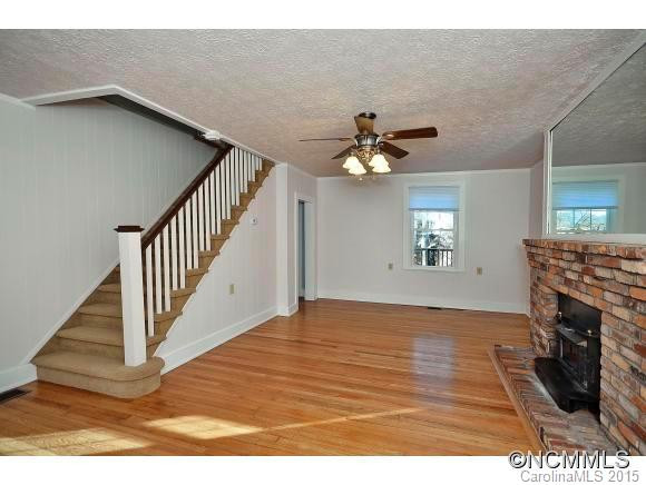2 Enka Pine Street - Photo 3