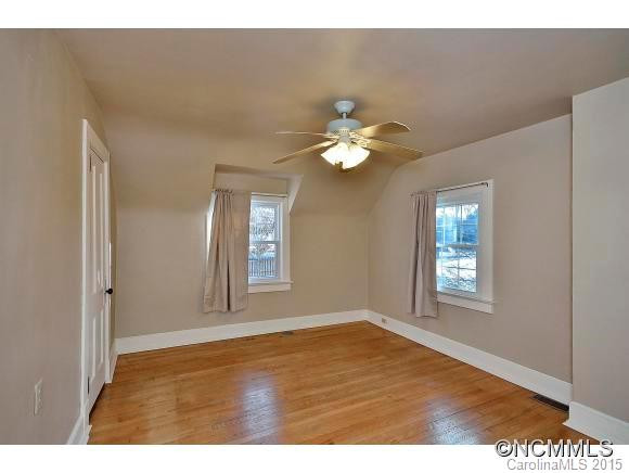 2 Enka Pine Street - Photo 8