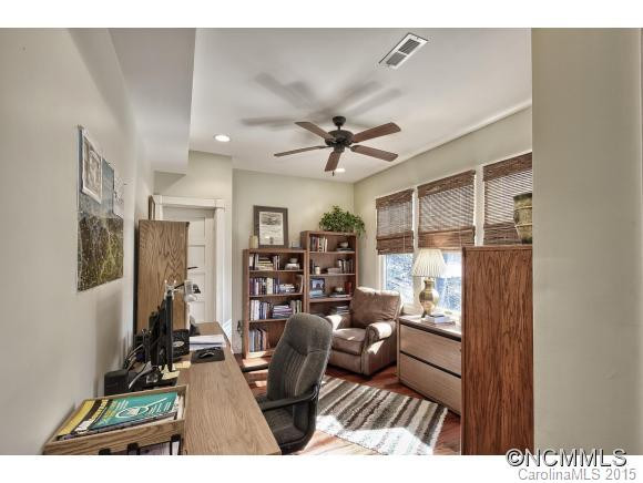 466 Rocky Mountain Drive - Photo 11