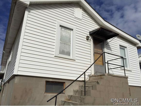 80 English Street - Photo 2
