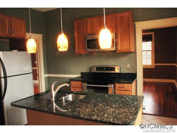 22 Parker - Photo 3