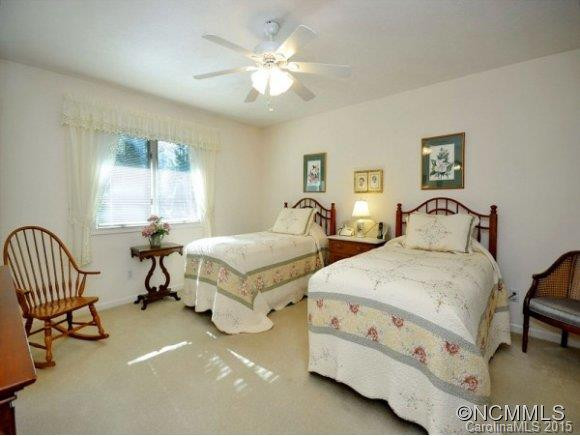 305 WILD OAK LANE - Photo 11