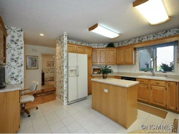 305 WILD OAK LANE - Photo 8