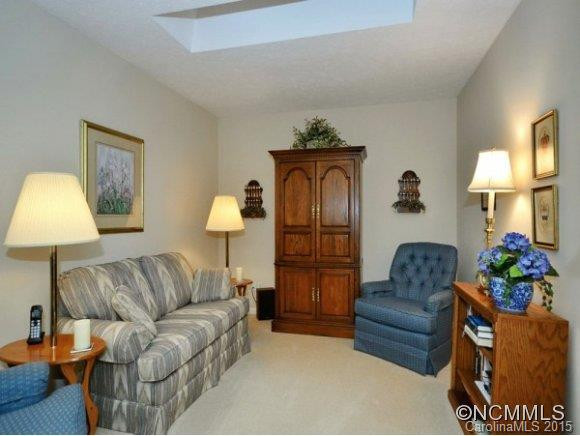 305 WILD OAK LANE - Photo 10