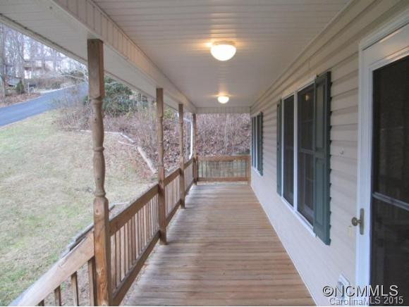 16 Westwood Dr - Photo 4