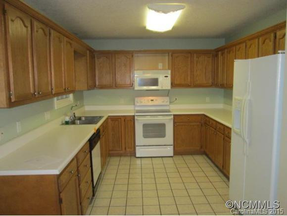 16 Westwood Dr - Photo 5