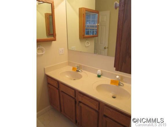 16 Westwood Dr - Photo 10