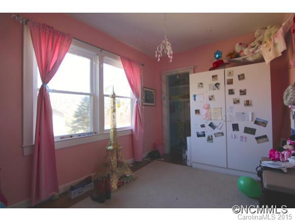 5585 Old Hendersonville Highway - Photo 18