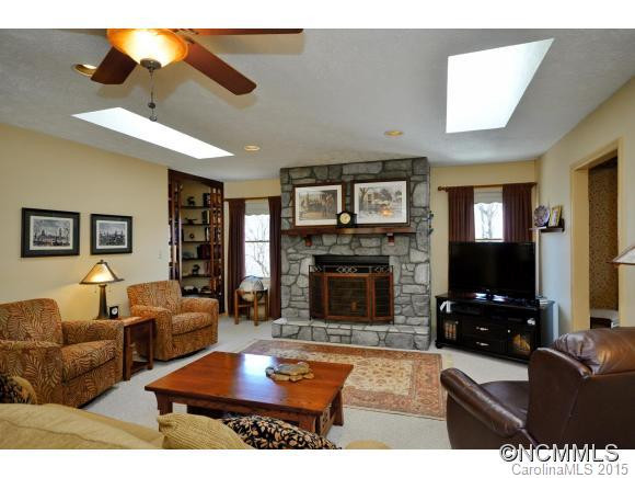 357 PARK KNOLL DRIVE - Photo 3