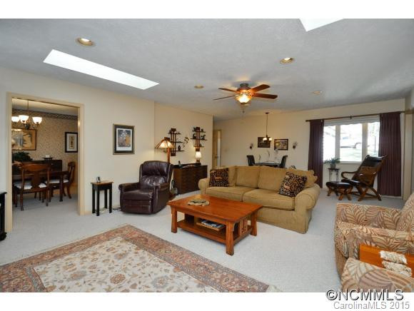 357 PARK KNOLL DRIVE - Photo 4
