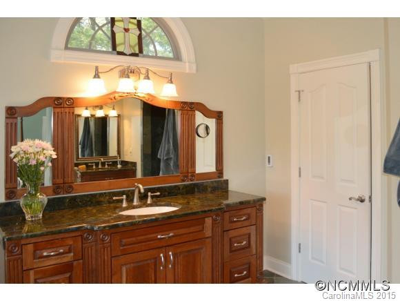 67 Oakgate Drive - Photo 14