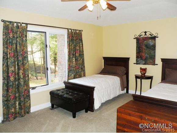 67 Oakgate Drive - Photo 18
