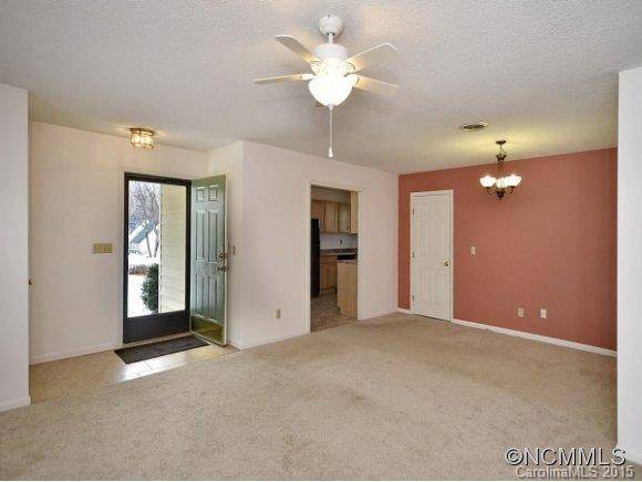 54 FOXBERRY DRIVE - Photo 2