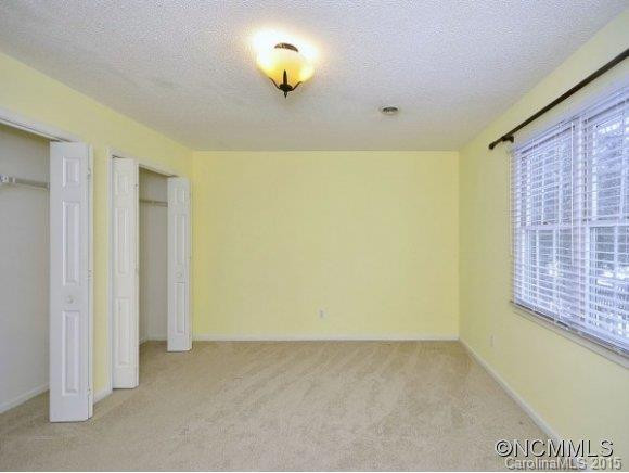 54 FOXBERRY DRIVE - Photo 8