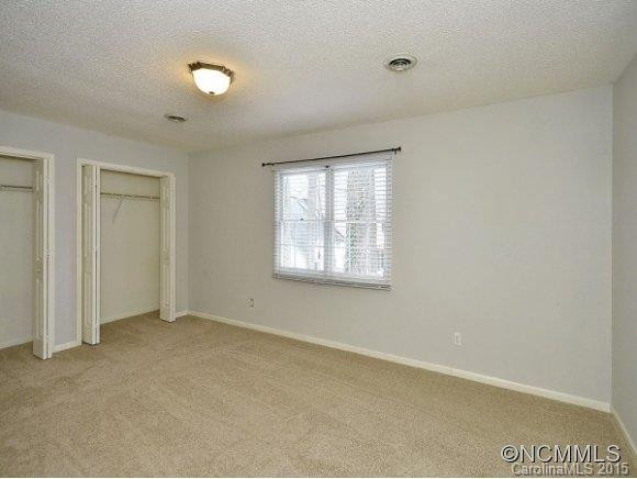54 FOXBERRY DRIVE - Photo 10