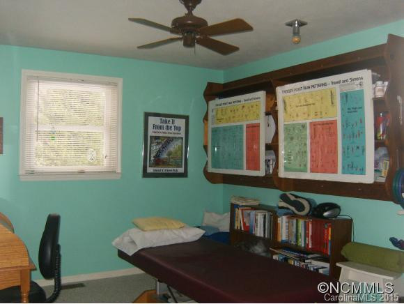 366 Cardinal Rd - Photo 12