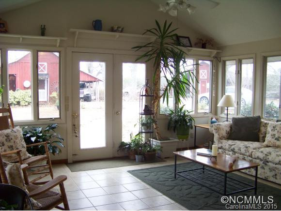342 Cleghorn Mill Rd - Photo 4