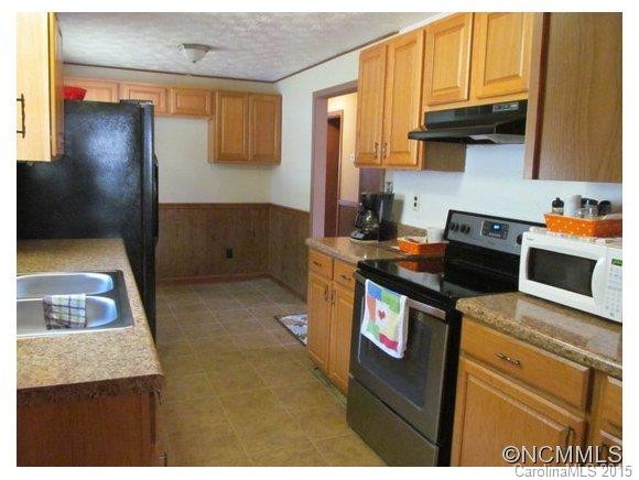 300 Garvel Mountain Rd - Photo 2