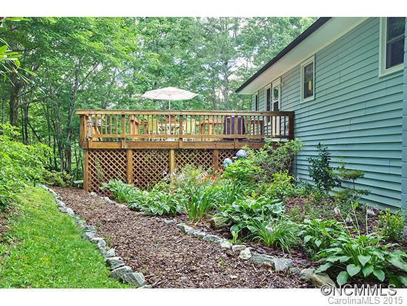 1362 Golden Road - Photo 2