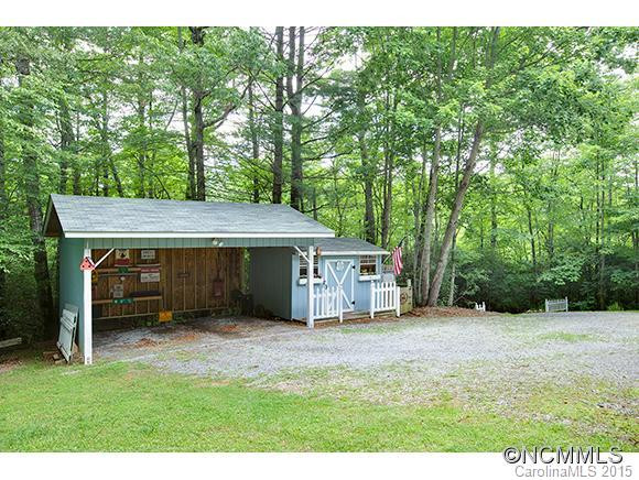 1362 Golden Road - Photo 3
