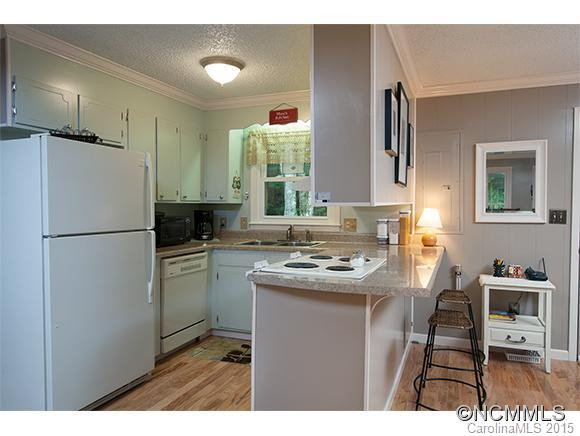 1362 Golden Road - Photo 6