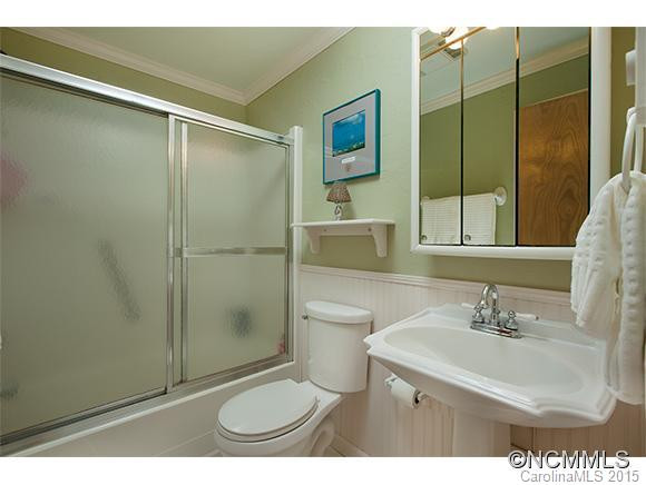 1362 Golden Road - Photo 10