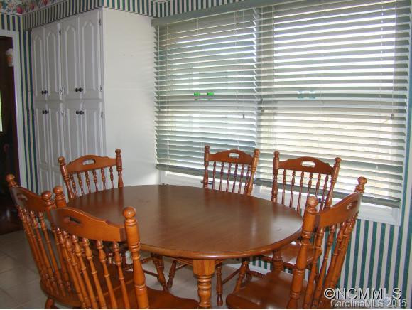 505 Bluebird Ridge - Photo 3