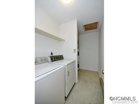 323 Genesis Circle - Photo 8