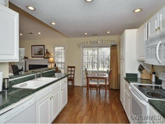 358 STONEHOLLOW - Photo 6