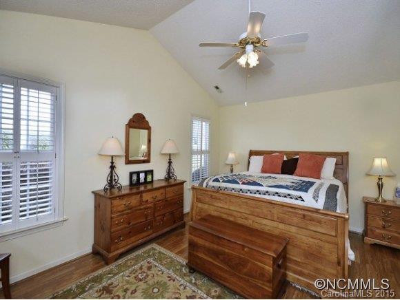 358 STONEHOLLOW - Photo 9