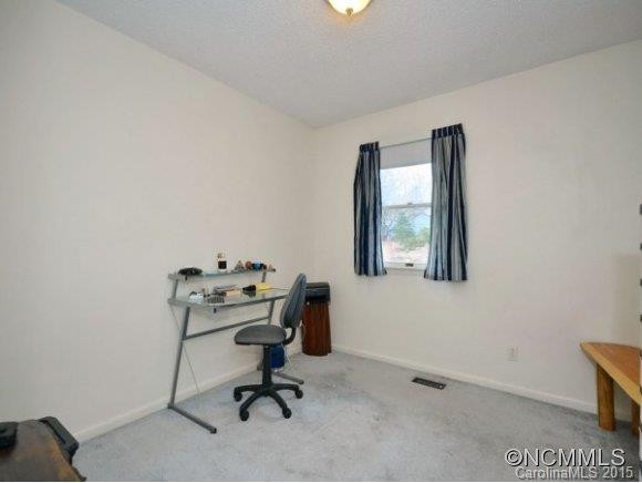 73 DOGWOOD GROVE - Photo 6