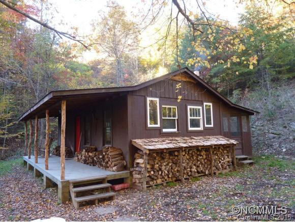 584 Rabbit Den Rd.