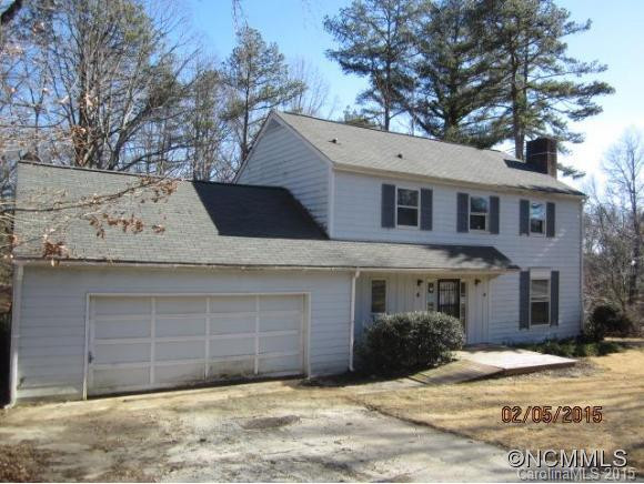 4 Beechwood Lakes Dr