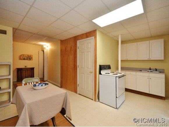 132 CAMBRIDGE RD - Photo 18