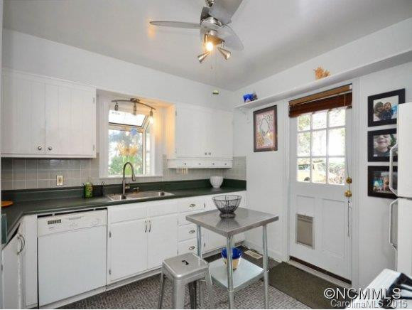132 CAMBRIDGE RD - Photo 4