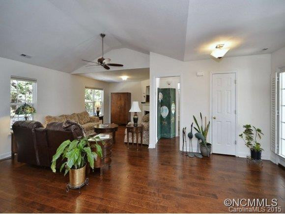 104 Andover Place - Photo 5