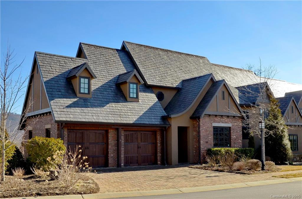 10 Village Oak Drive