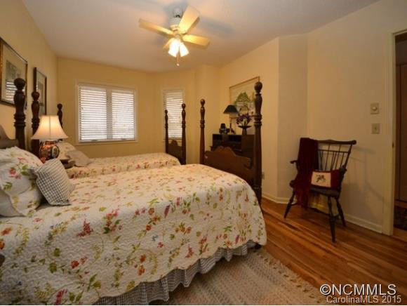 404 SPANISH OAK LANE - Photo 12